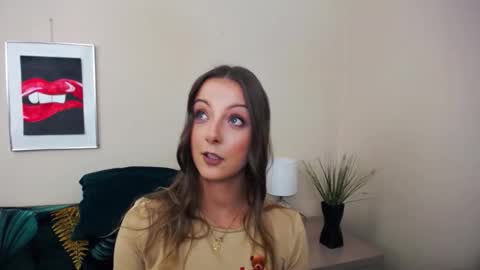 NatalieSexy online show from May 19, 2026, 6:09 am