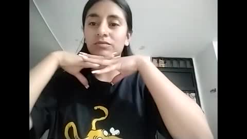 natasha_shine22 online show from September 20, 2025, 2:12 am