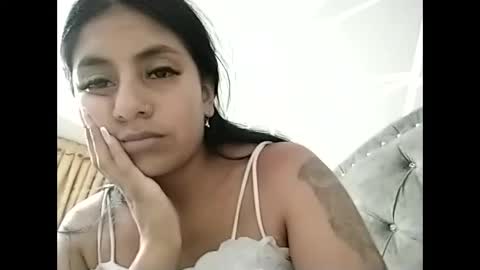 natasha_shine22 online show from September 22, 2025, 11:18 pm