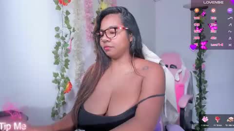 Snapshot of nathasha_jhonsom_ chatting on July 11, 2026, 3:37 pm Naty online show from July 11, 2026, 3:37 pm