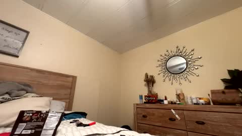 Nattidaddy online show from May 17, 2026, 7:17 am