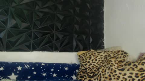 naughtyrose3 online show from June 18, 2026, 12:31 pm