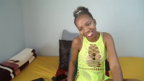 newbootyxx online show from July 16, 2026, 7:03 am