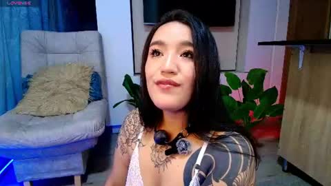 Valery Gonzales online show from June 17, 2026, 4:04 am