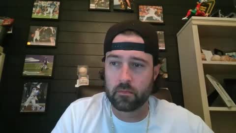 nicecock2745 online show from May 18, 2026, 5:52 pm