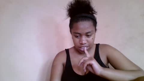 Snapshot of nicelly01 chatting on July 15, 2026, 11:48 am nicelly01 online show from July 15, 2026, 11:48 am