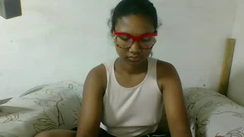 nickiqqyuu online show from July 14, 2026, 12:11 pm