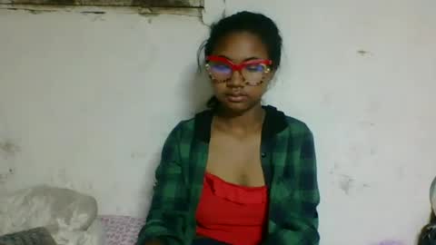 nickiqqyuu online show from July 22, 2026, 12:57 am