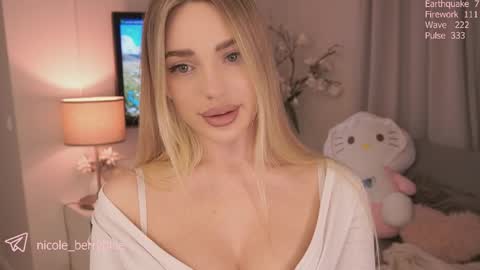 Nicole online show from June 2, 2026, 9:17 pm