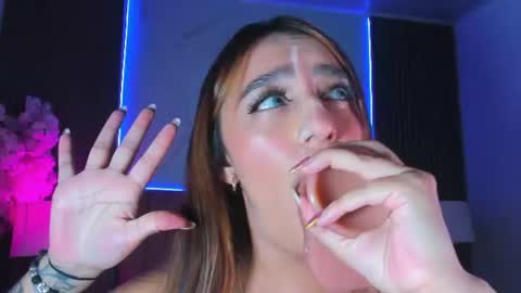 Nicole online show from June 13, 2026, 3:59 am