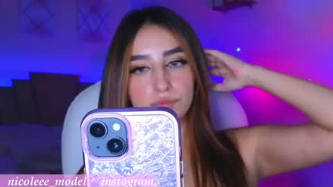 Nicole online show from August 9, 2026, 1:40 am