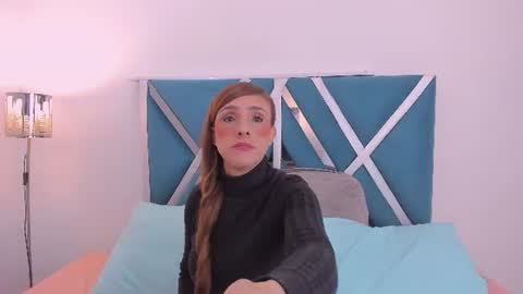 nicoll_89 online show from June 23, 2026, 12:25 pm