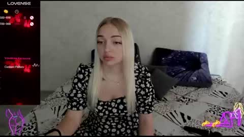 nigo_nika online show from June 21, 2026, 1:03 pm