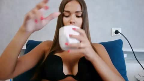 Nika online show from July 20, 2026, 5:33 am