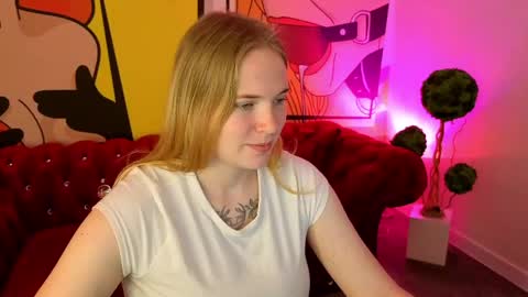 Snapshot of nikkyreyyy chatting on June 7, 2026, 5:44 am nikkyreyyy online show from June 7, 2026, 5:44 am