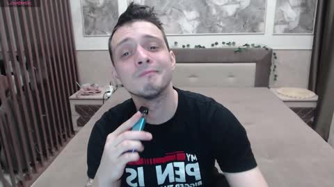 Snapshot of nikolos_vise chatting on January 12, 2025, 1:37 pm Nikolos online show from January 12, 2025, 1:37 pm