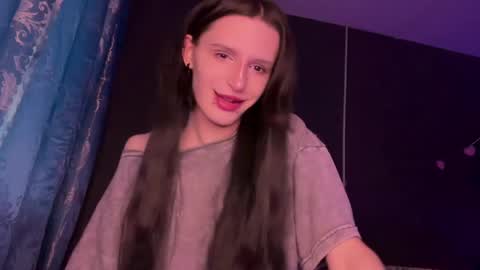 Niky online show from May 24, 2026, 1:21 am