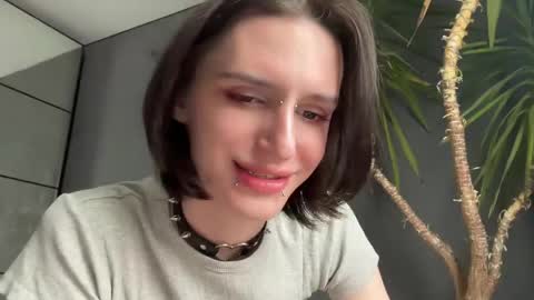 Niky online show from June 2, 2026, 1:46 pm