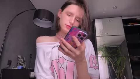 Niky online show from July 6, 2026, 8:11 am