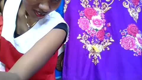 Snapshot of ninie246746 chatting on July 25, 2026, 6:55 am ninie246746 online show from July 25, 2026, 6:55 am