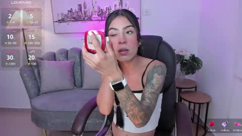 ninna_asppen online show from June 5, 2026, 5:58 am