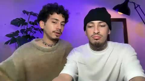 noah_and_steven online show from June 22, 2026, 7:33 pm