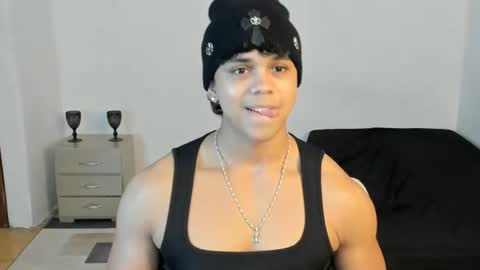luis navas online show from August 4, 2026, 4:37 am