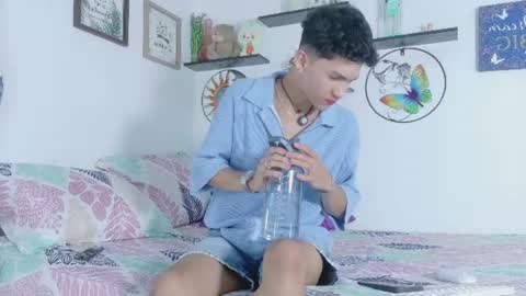 noah tyler  online show from June 21, 2026, 7:27 pm