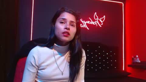 Noha Thomson online show from June 18, 2026, 9:30 pm