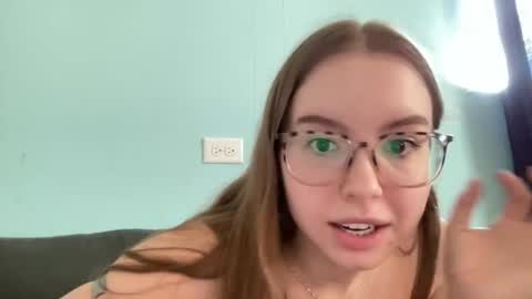 Snapshot of notsydneysweeney chatting on July 1, 2026, 7:57 pm notsydneysweeney online show from July 1, 2026, 7:57 pm