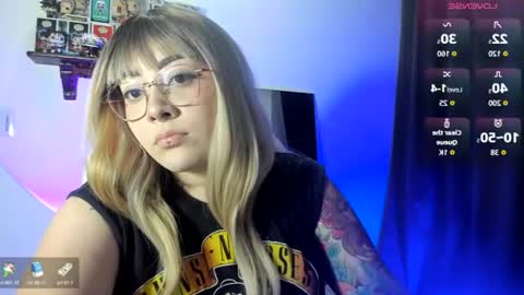 Snapshot of nova_gara chatting on June 17, 2026, 3:20 am s online show from June 17, 2026, 3:20 am