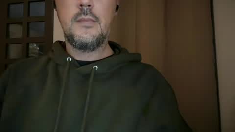 novio_muyalto online show from July 23, 2026, 11:02 pm