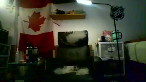Snapshot of nyisles00 chatting on March 26, 2026, 2:11 pm nyisles00 online show from March 26, 2026, 2:11 pm