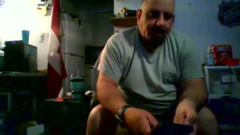Snapshot of nyisles00 chatting on April 11, 2026, 2:27 am nyisles00 online show from April 11, 2026, 2:27 am