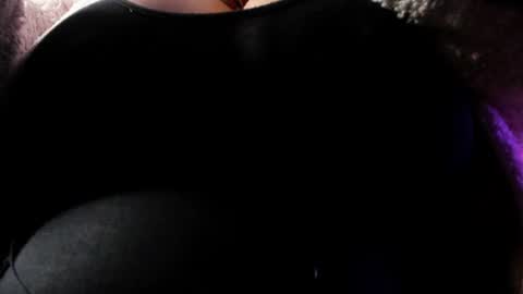 Snapshot of nyxchloelarah chatting on July 30, 2026, 4:17 pm nyxchloelarah online show from July 30, 2026, 4:17 pm