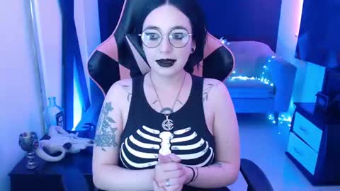Nyx online show from June 17, 2026, 1:45 pm