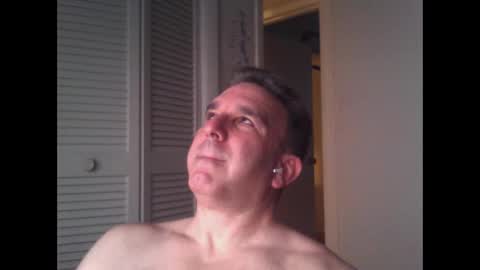 Snapshot of oceanmanx chatting on May 3, 2026, 12:16 am Ocean online show from May 3, 2026, 12:16 am