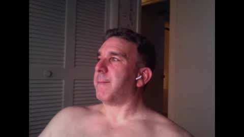 Snapshot of oceanmanx chatting on May 5, 2026, 3:03 am Ocean online show from May 5, 2026, 3:03 am