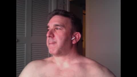 Snapshot of oceanmanx chatting on May 10, 2026, 1:55 am Ocean online show from May 10, 2026, 1:55 am