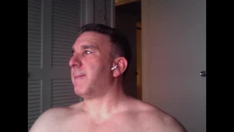 Snapshot of oceanmanx chatting on May 19, 2026, 2:40 am Ocean online show from May 19, 2026, 2:40 am