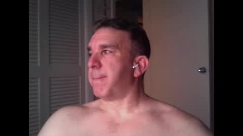 Snapshot of oceanmanx chatting on May 21, 2026, 2:51 am Ocean online show from May 21, 2026, 2:51 am