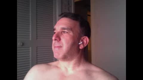 Snapshot of oceanmanx chatting on May 29, 2026, 3:04 am Ocean online show from May 29, 2026, 3:04 am