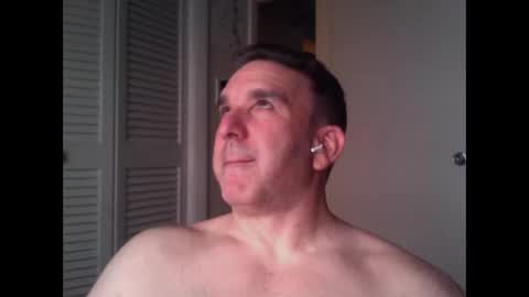 Snapshot of oceanmanx chatting on June 5, 2026, 3:13 am Ocean online show from June 5, 2026, 3:13 am