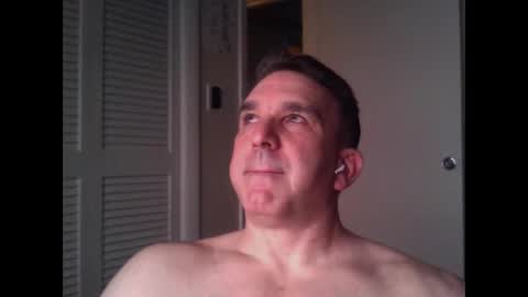 Snapshot of oceanmanx chatting on June 9, 2026, 3:40 am Ocean online show from June 9, 2026, 3:40 am