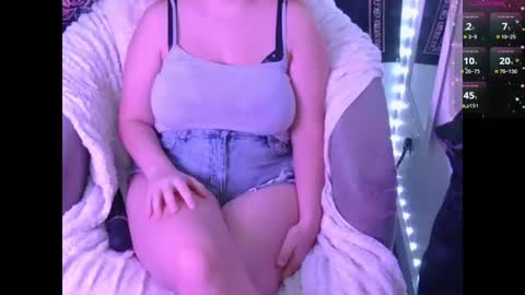 Vee online show from August 4, 2026, 5:59 pm