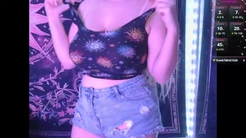 Vee online show from August 6, 2026, 5:37 pm