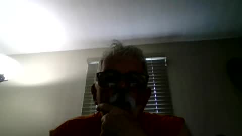 Snapshot of oldmiguy chatting on July 10, 2026, 7:38 pm OldMIGUY online show from July 10, 2026, 7:38 pm