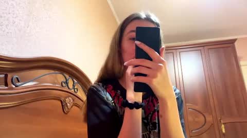 Snapshot of olivaharcar chatting on July 25, 2026, 10:02 am Olivia here online show from July 25, 2026, 10:02 am