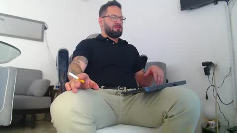 Snapshot of oliverdrew1 chatting on July 10, 2026, 2:08 pm oliver online show from July 10, 2026, 2:08 pm