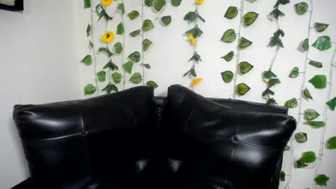 Snapshot of olivia_02 chatting on July 7, 2026, 12:31 pm OLIVIA online show from July 7, 2026, 12:31 pm